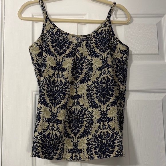 Elegant Navy and Cream Patterned Women's Top - Picture 1 of 4